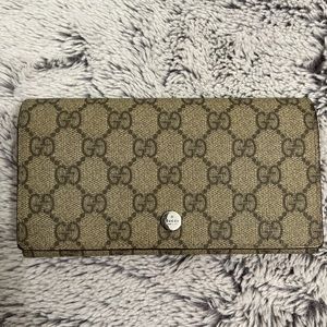Authentic vintage Gucci wallet